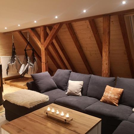 Ruhig Gelegene, Top Moderne Ferienwohnung - Hot Tub Und Sauna Gegen Aufpreis Neuhaus an Der Eger Ngoại thất bức ảnh