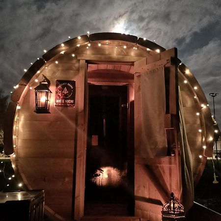 Ruhig Gelegene, Top Moderne Ferienwohnung - Hot Tub Und Sauna Gegen Aufpreis Neuhaus an Der Eger Ngoại thất bức ảnh
