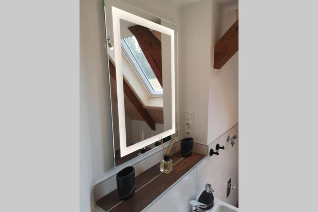 Ruhig Gelegene, Top Moderne Ferienwohnung - Hot Tub Und Sauna Gegen Aufpreis Neuhaus an Der Eger Ngoại thất bức ảnh