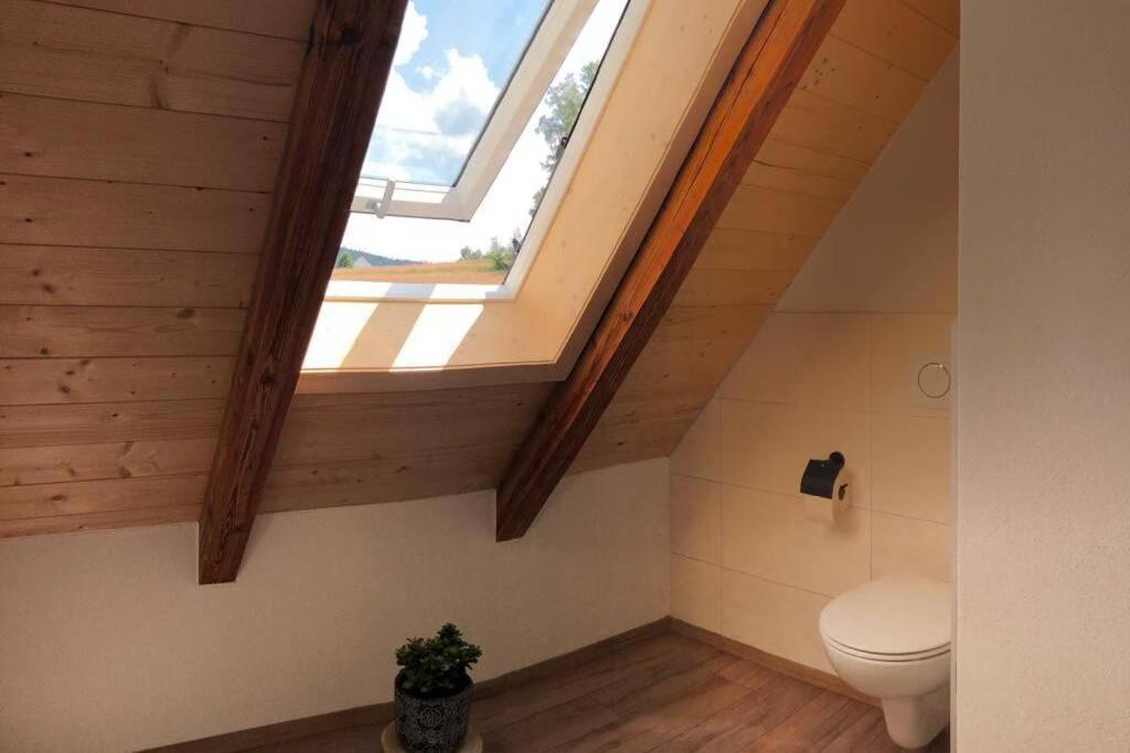 Ruhig Gelegene, Top Moderne Ferienwohnung - Hot Tub Und Sauna Gegen Aufpreis Neuhaus an Der Eger Ngoại thất bức ảnh