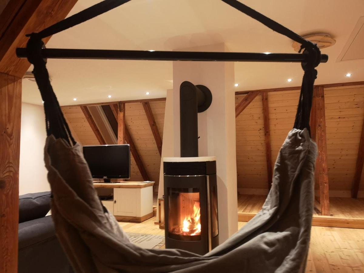 Ruhig Gelegene, Top Moderne Ferienwohnung - Hot Tub Und Sauna Gegen Aufpreis Neuhaus an Der Eger Ngoại thất bức ảnh