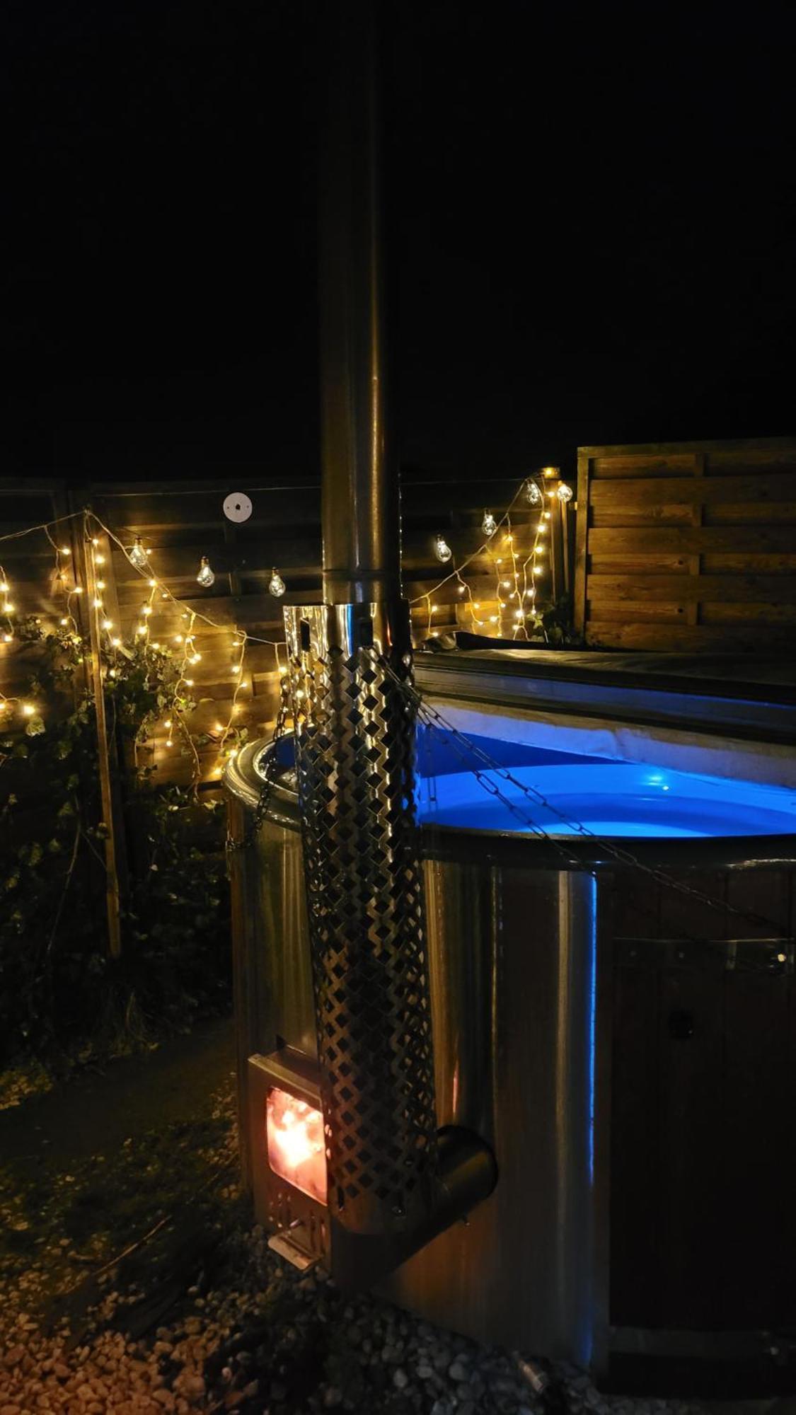 Ruhig Gelegene, Top Moderne Ferienwohnung - Hot Tub Und Sauna Gegen Aufpreis Neuhaus an Der Eger Ngoại thất bức ảnh
